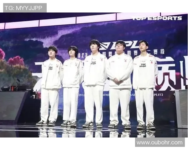 esports最新数据数据分析RNG战队在不同赛季中的灵活性表现及其影响因素探讨